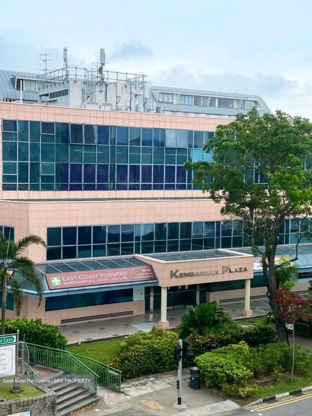 Changi Road (D14), Shop House #617595831